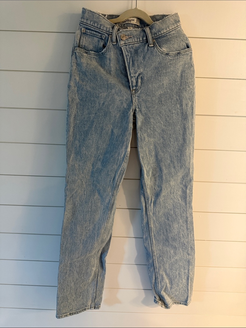 Abercrombie & Fitch Light Blue High Rise Straight Jeans Size 24